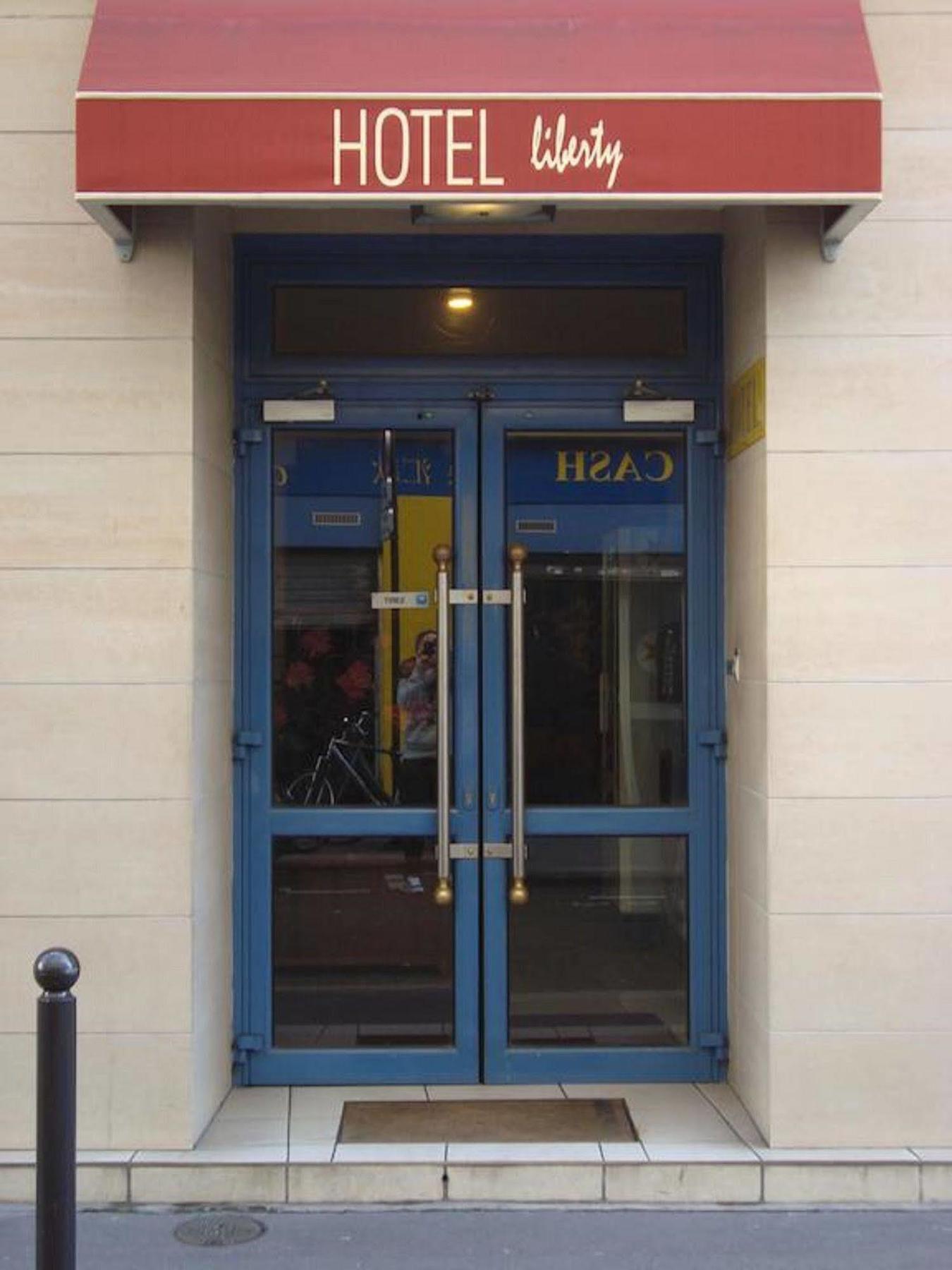 Hotel Liberty Париж Экстерьер фото